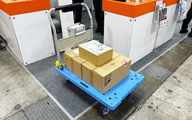『ASPINA薄型電動ホイール』電動アシストユニット実機展示の様子