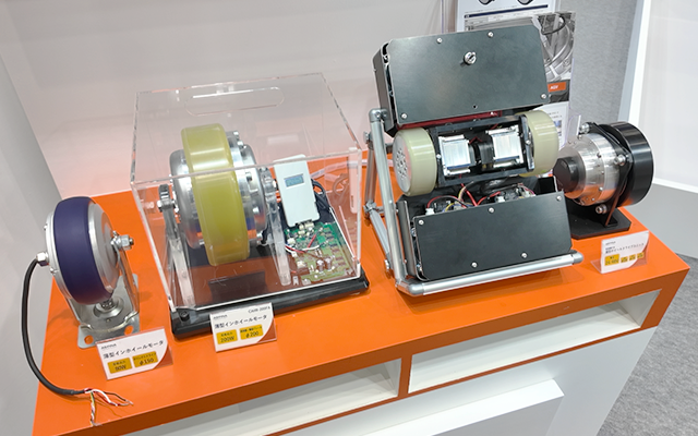 『ASPINA薄型電動ホイール』実機展示の様子
