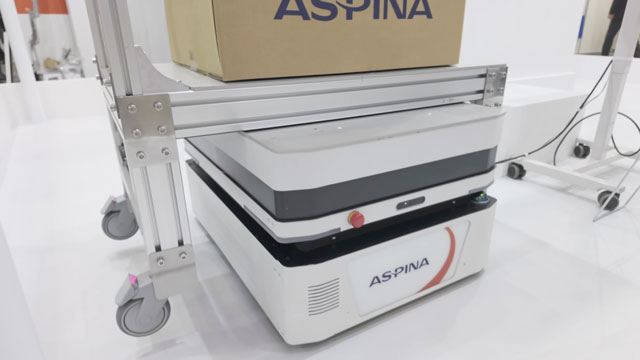 300kg可搬のリフト付き国産AMR『AspinaAMR300L』