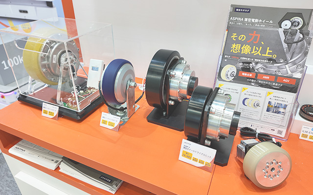 『ASPINA薄型電動ホイール』実機展示の様子